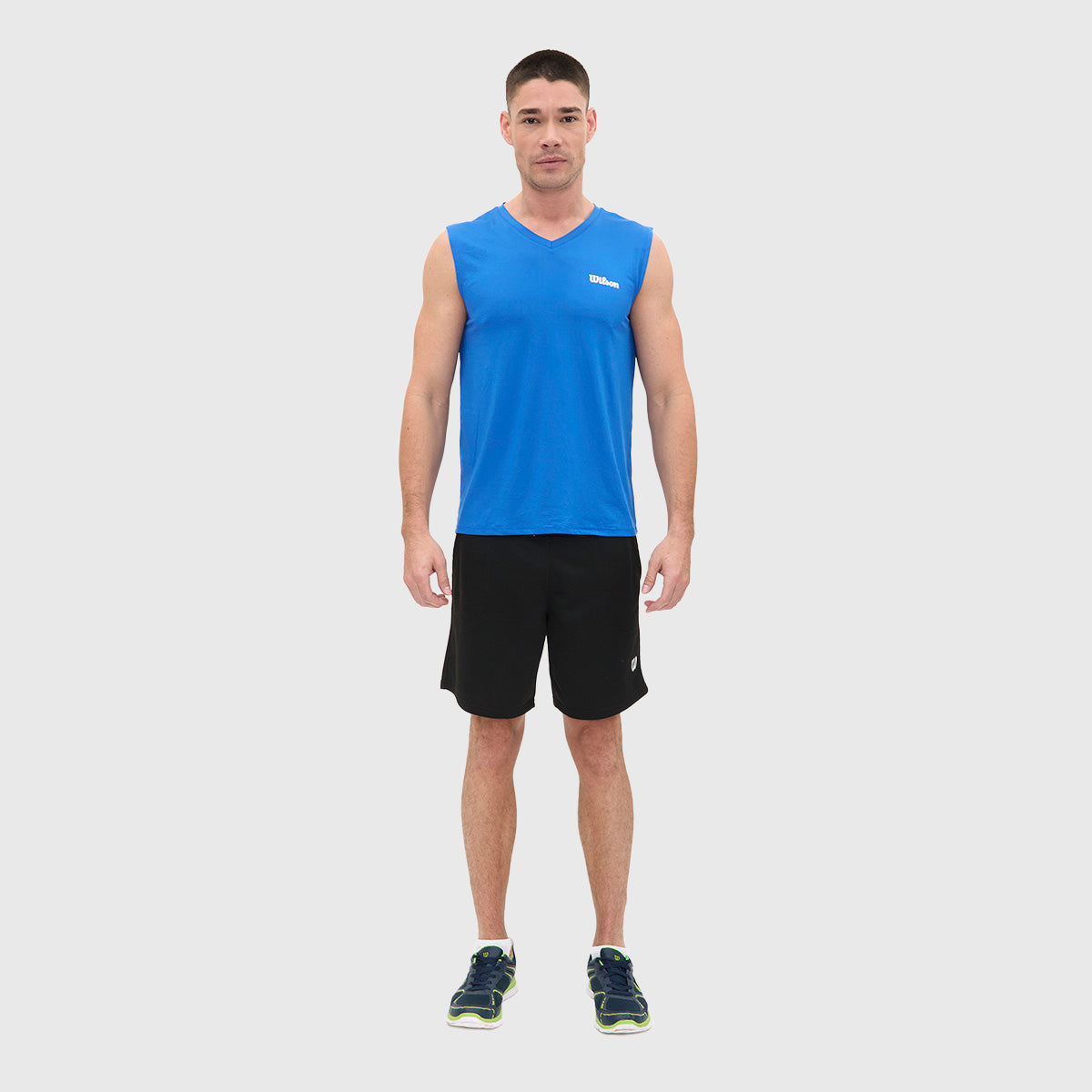 Camiseta Wilson Ultra Ligera Logo Cuello V Hombre - Sports Center