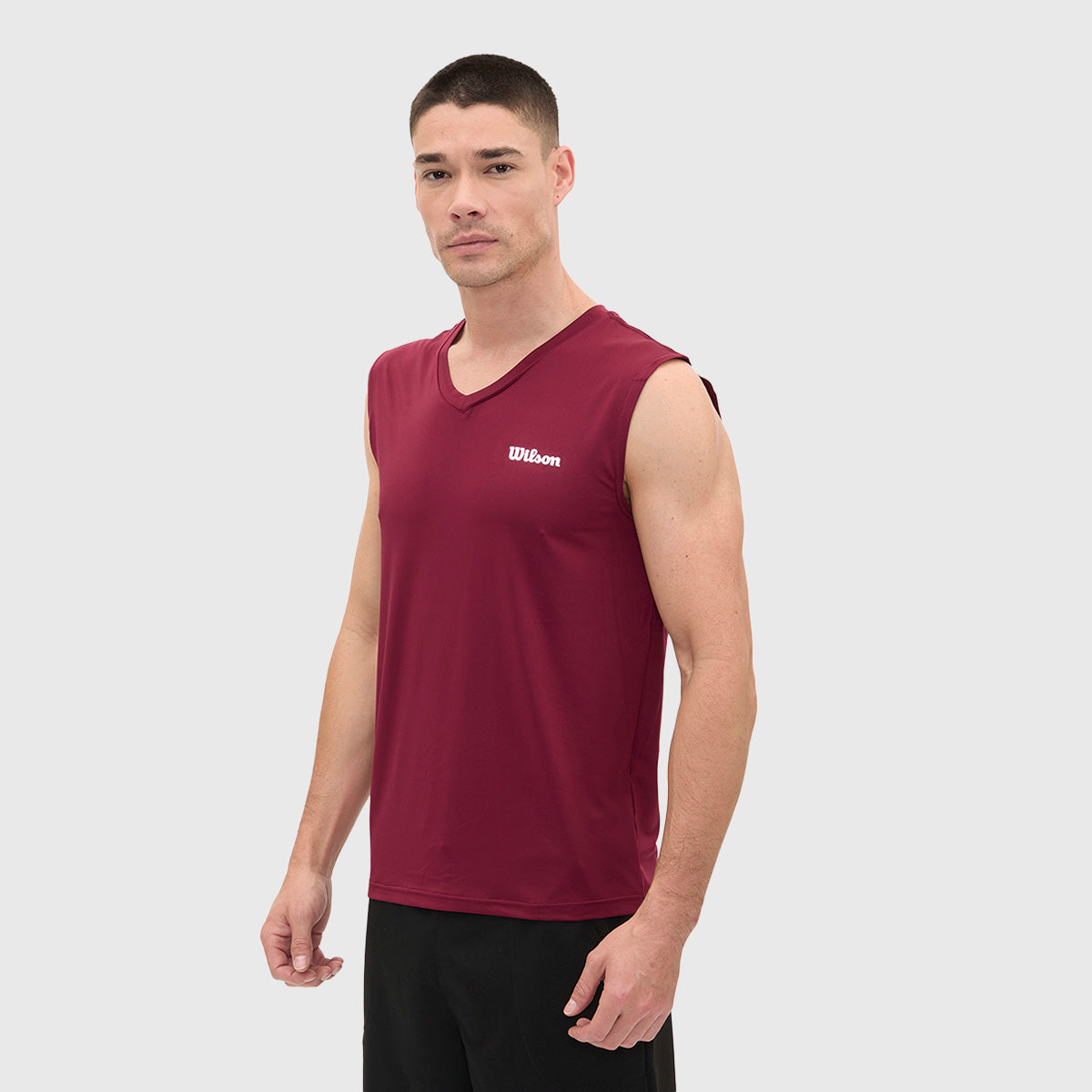 Camiseta Wilson Ultra Ligera Logo Cuello V Hombre - Sports Center