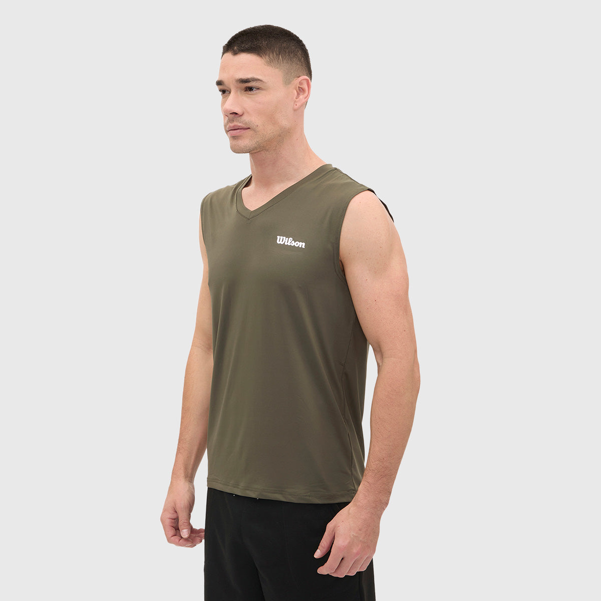 Camiseta Wilson Ultra Ligera Logo Cuello V Hombre - Sports Center