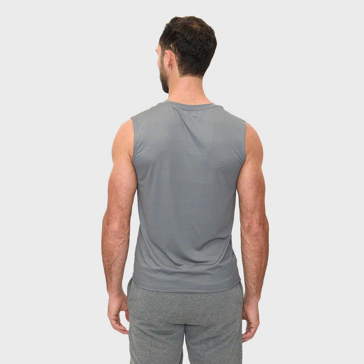 Camiseta Wilson Ultra Ligera Logo Cuello V Hombre - Sports Center
