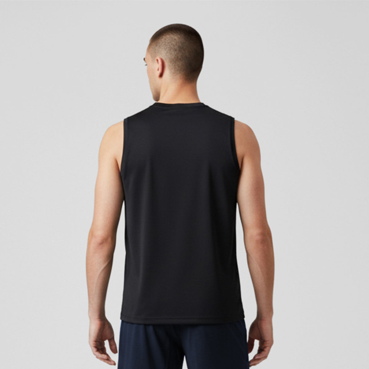 Playera Wilson Ultra Ligera Sin Manga Cuello en V para Hombre - Sports Center