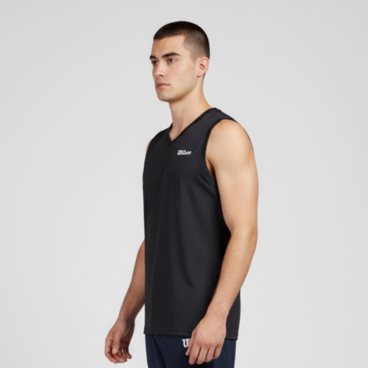 Playera Wilson Ultra Ligera Sin Manga Cuello en V para Hombre - Sports Center