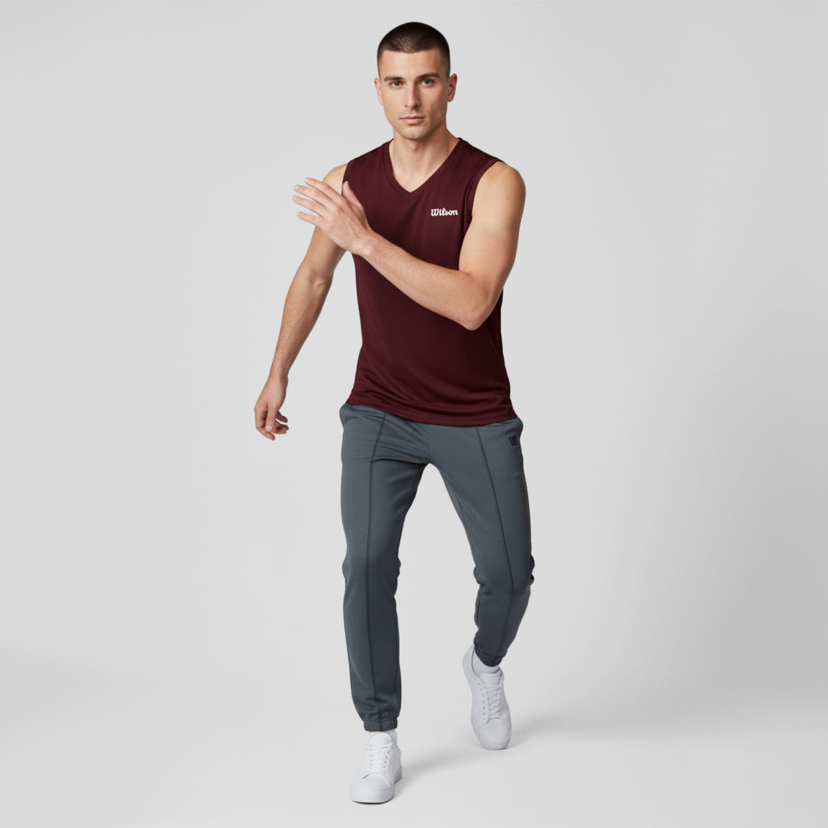 Playera Wilson Ultra Ligera Sin Manga Cuello en V para Hombre - Sports Center