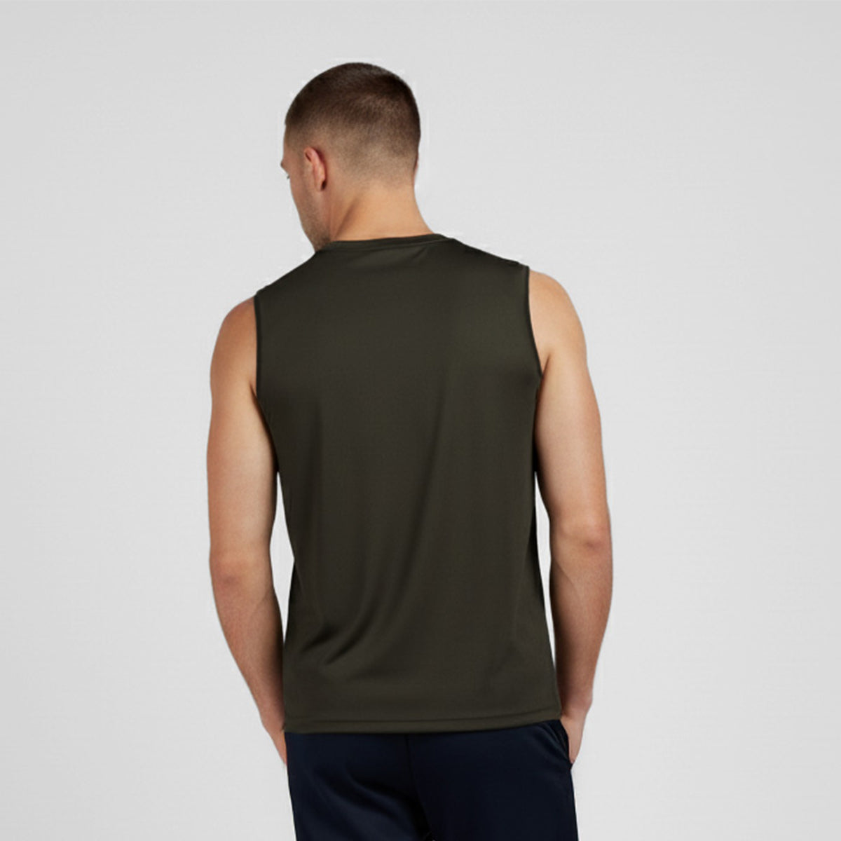 Playera Wilson Ultra Ligera Sin Manga Cuello en V para Hombre - Sports Center