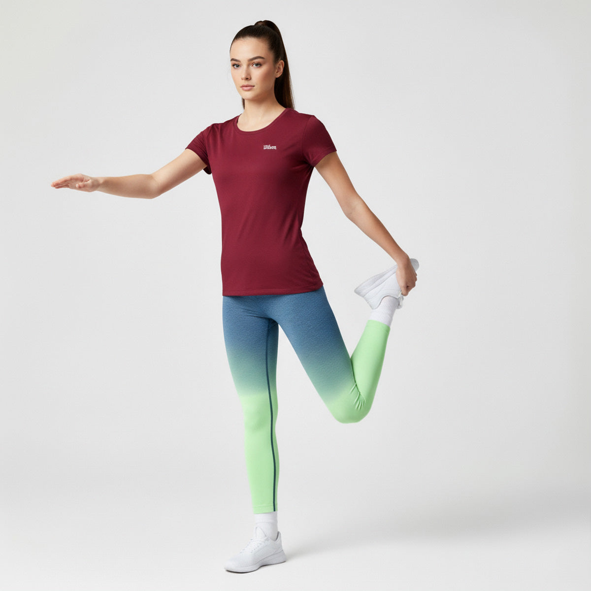 Playera Wilson Polyspun Cuello Redondo Lisa para Mujer