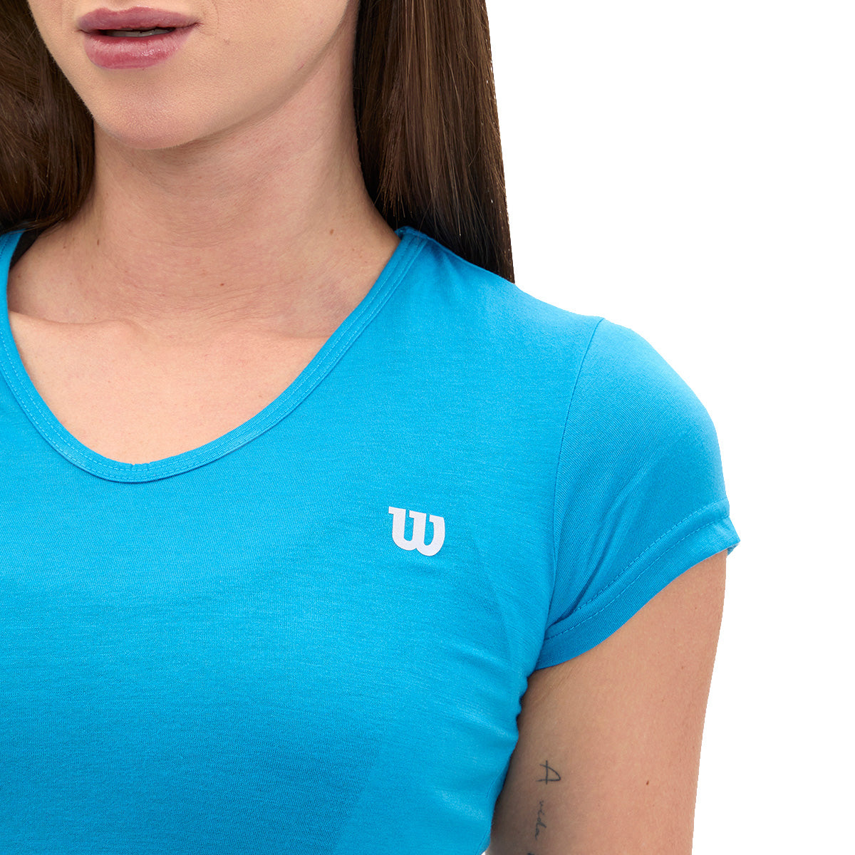 Playera Wilson Polyspun Cuello V Lisa para Mujer - Sports Center