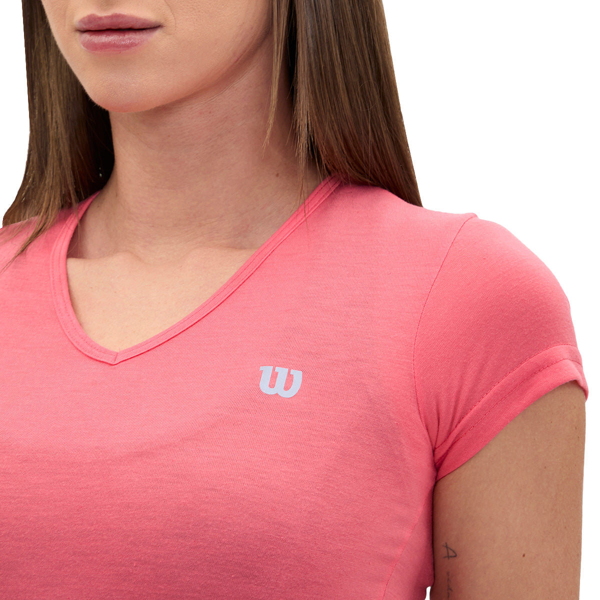 Playera Wilson Polyspun Cuello V Lisa para Mujer - Sports Center