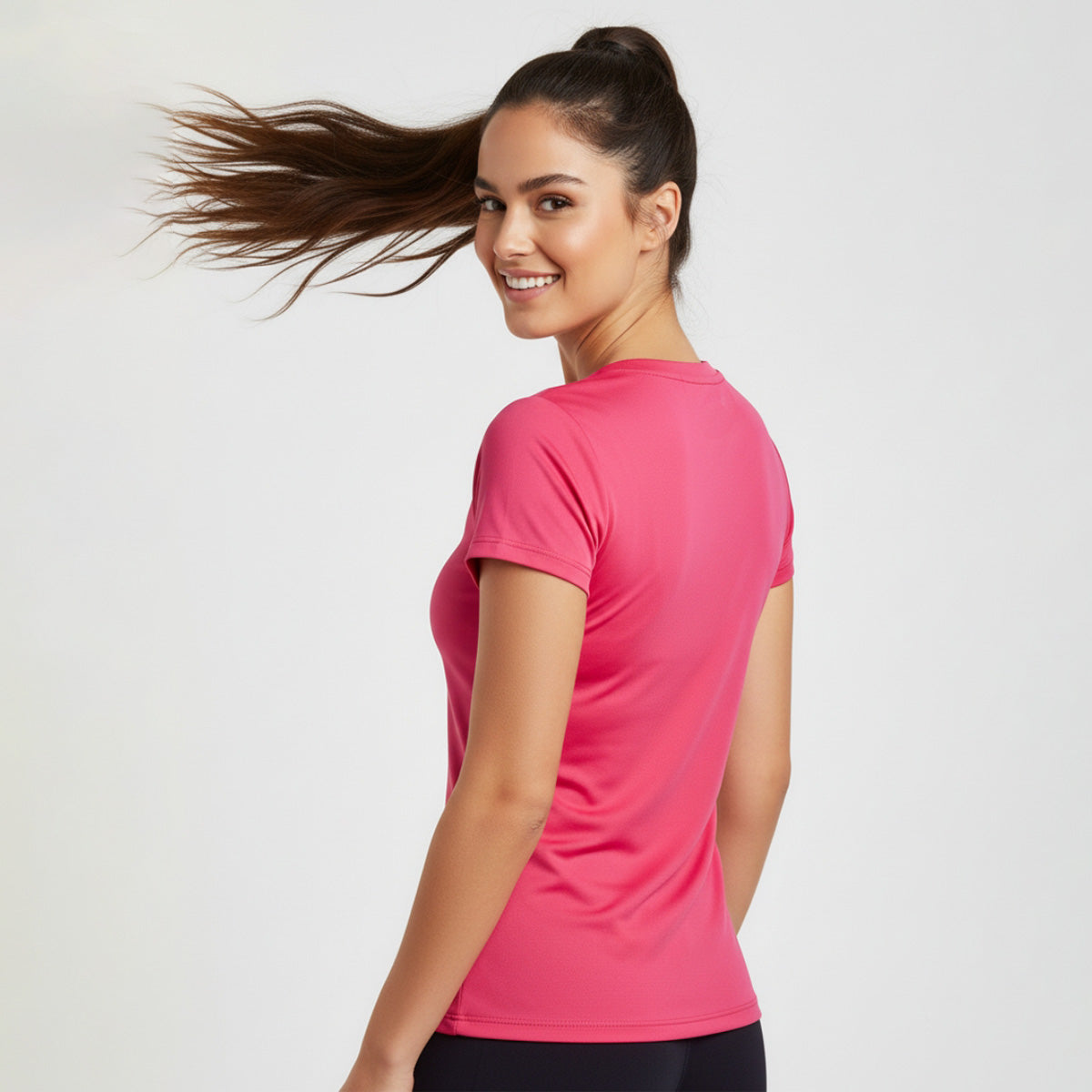 Playera Wilson Polyspun Cuello V Lisa para Mujer